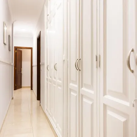 Home2book Prime Location Apt, Lejlighed *