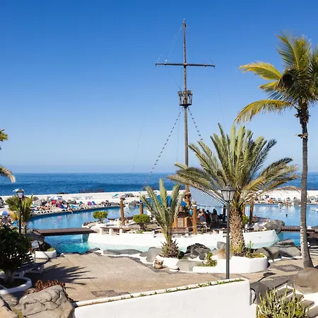 Appartamento Home2book Prime Location Apt, *