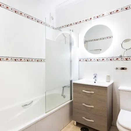Apartament Home2book Prime Location Apt, *