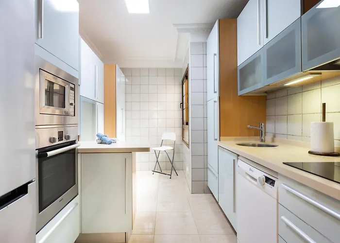 Home2book Prime Location Apt,