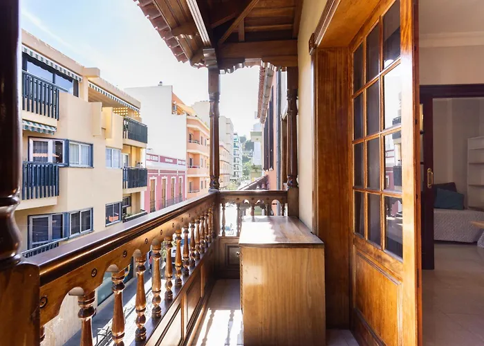 Home2book Prime Location Apt, *